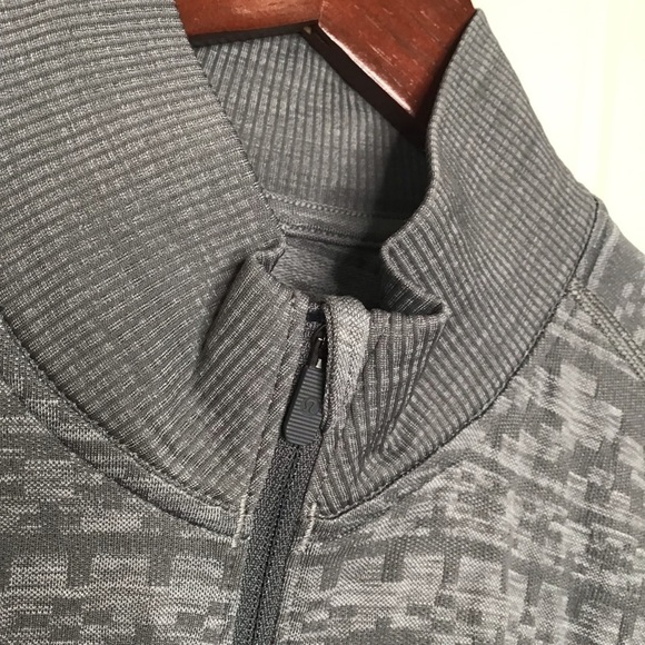 Lululemon Rest Less 1/4 Zip Pullover in Heathered Grey. - Picture 5 of 10